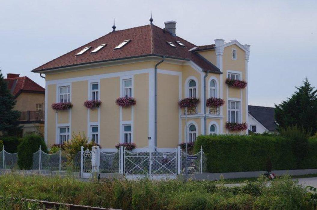 Thomas Wutzlhofer GmbH, Johann Landauer Straße in Tattendorf