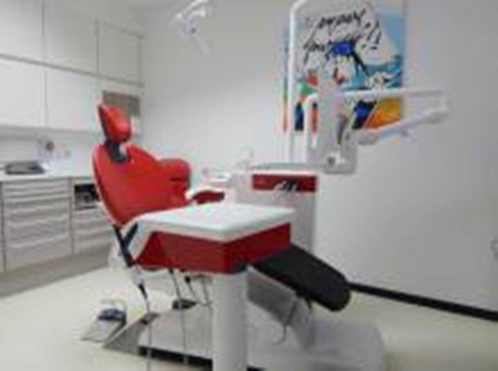 Foto de Tohid Pars, Zahnarzt / Implantolgie / Parodontologie in Bielefeld Foto de Tohid Pars, Zahnarzt / Implantolgie / Parodontologie in Bielefeld
