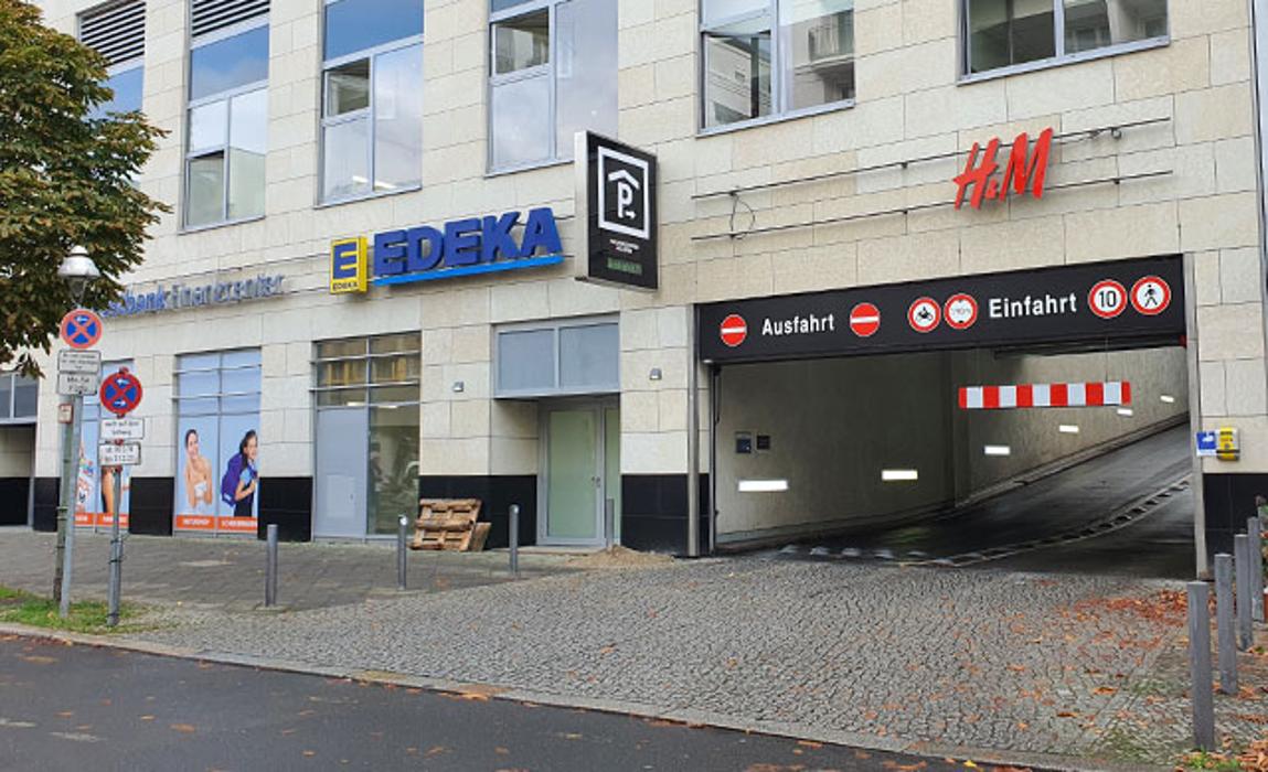 CONTIPARK Parkhaus WILMA, Schillerstraße in Berlin