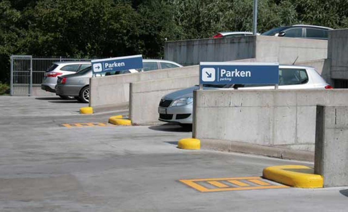 CONTIPARK Parkhaus Neuer Markt, Frankenwall in Stralsund