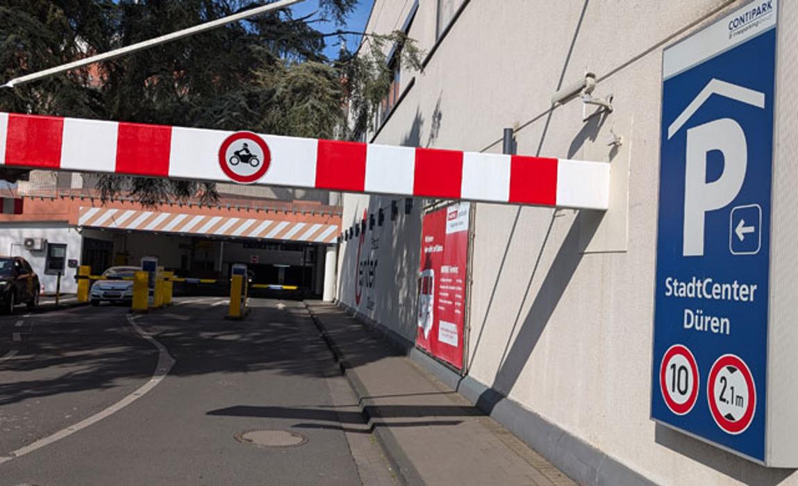 CONTIPARK Parkhaus StadtCenter, Kuhgasse in Düren