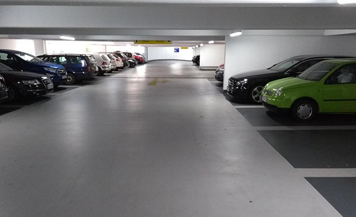 CONTIPARK Parkhaus Am Steinenberg (Klinikum 1), Steinenbergstraße in Reutlingen