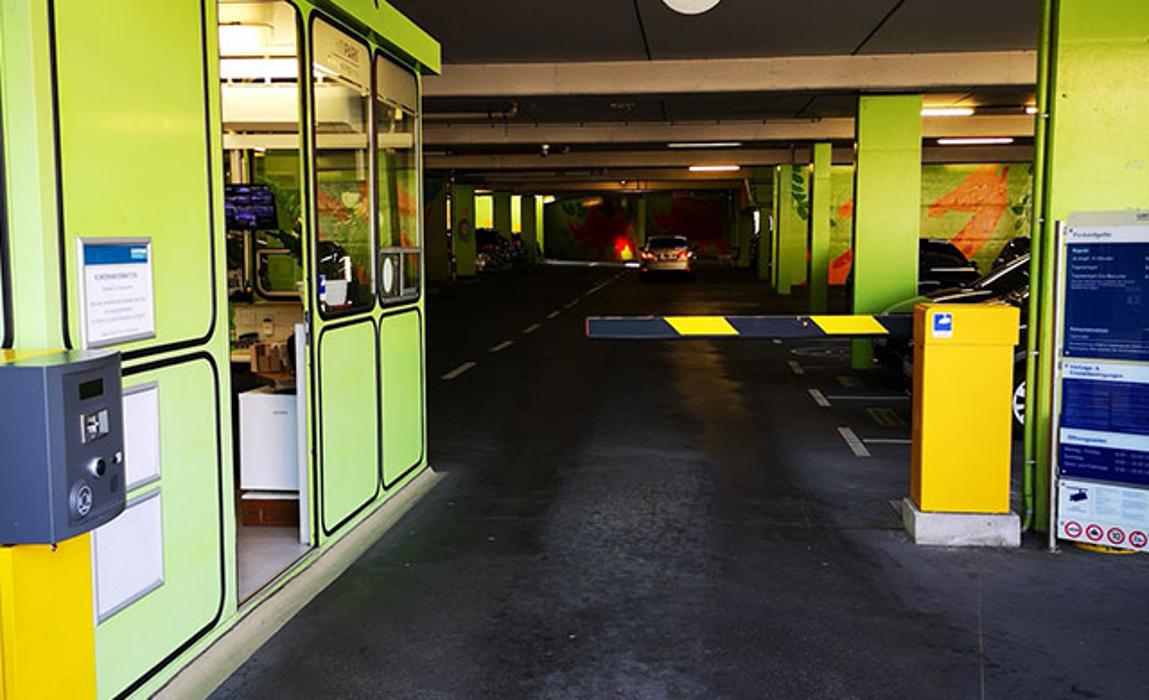 CONTIPARK Parkhaus Am Zoo, Riehler Straße in Köln