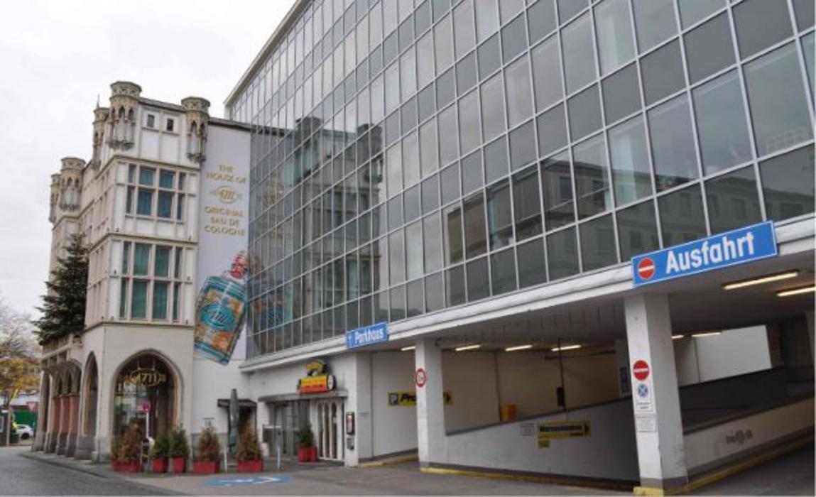 CONTIPARK Parkhaus Opern Passagen, Schwertnergasse in Köln