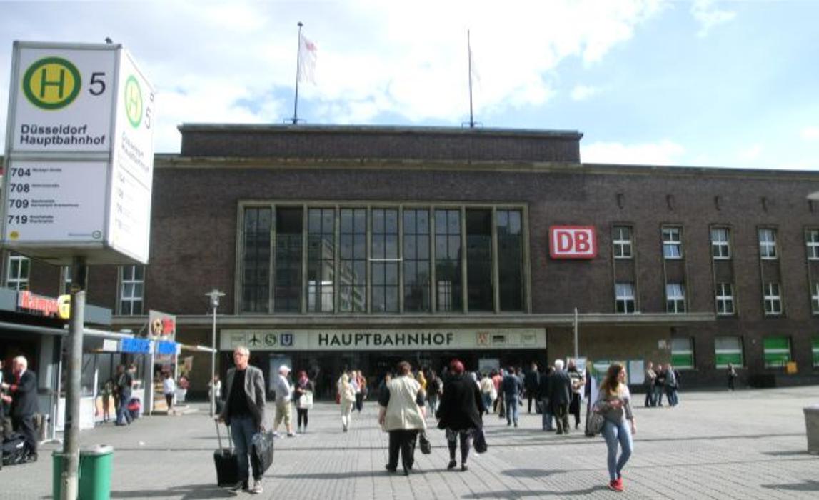 DB BahnPark Parkhaus Hauptbahnhof P3, Willi-Becker-Allee in Düsseldorf