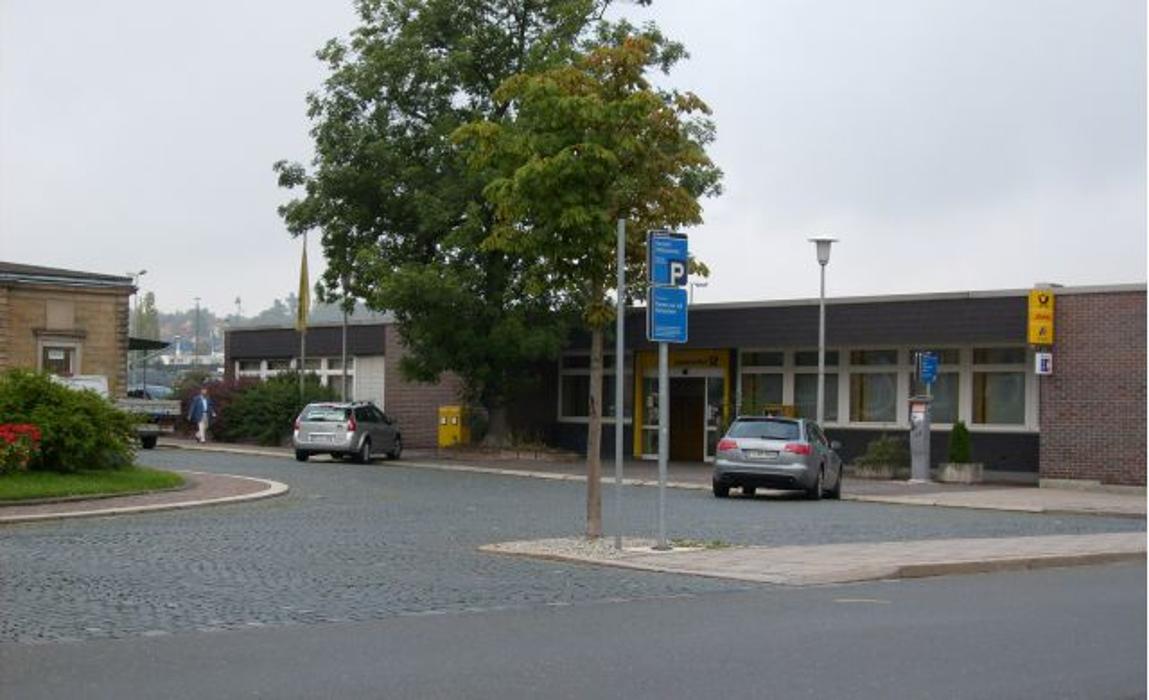 DB BahnPark Parkplatz Hauptbahnhof Rondell P3 rechts, Bahnhofstraße in Hof