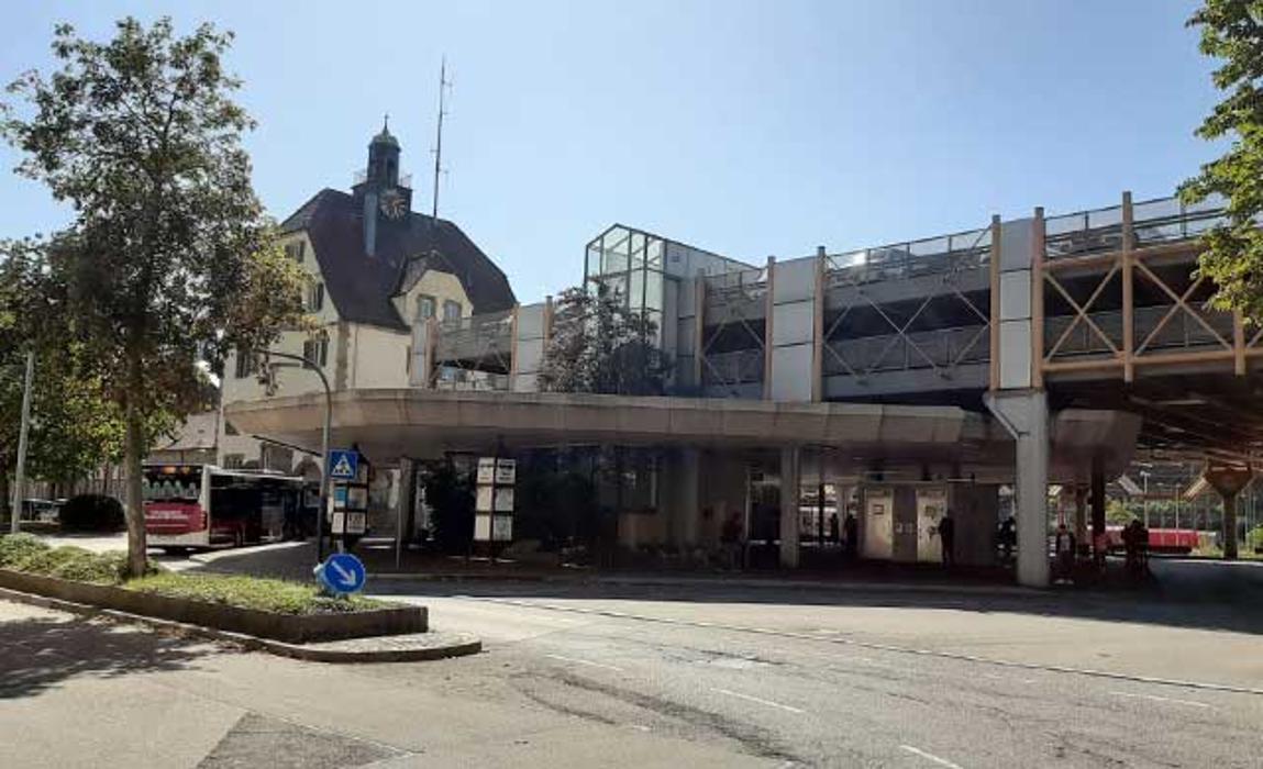 DB BahnPark Parkhaus Bahnhof P1, Eisenbahnstraße in Plochingen