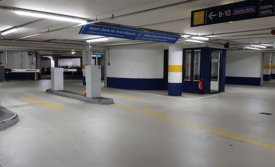 DB BahnPark Tiefgarage Hauptbahnhof LBBW P1, Am Hauptbahnhof in Stuttgart