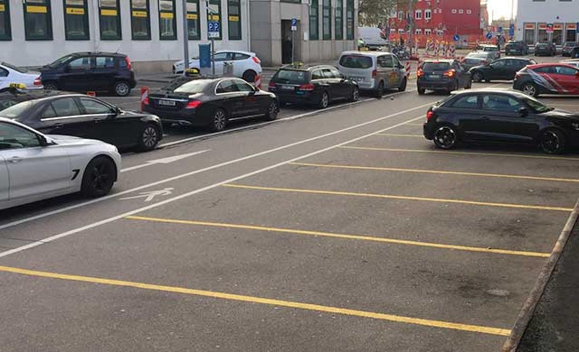DB BahnPark Parkplatz Hauptbahnhof Kurzzeitparkplatz P1, Bahnhofsplatz in Ulm