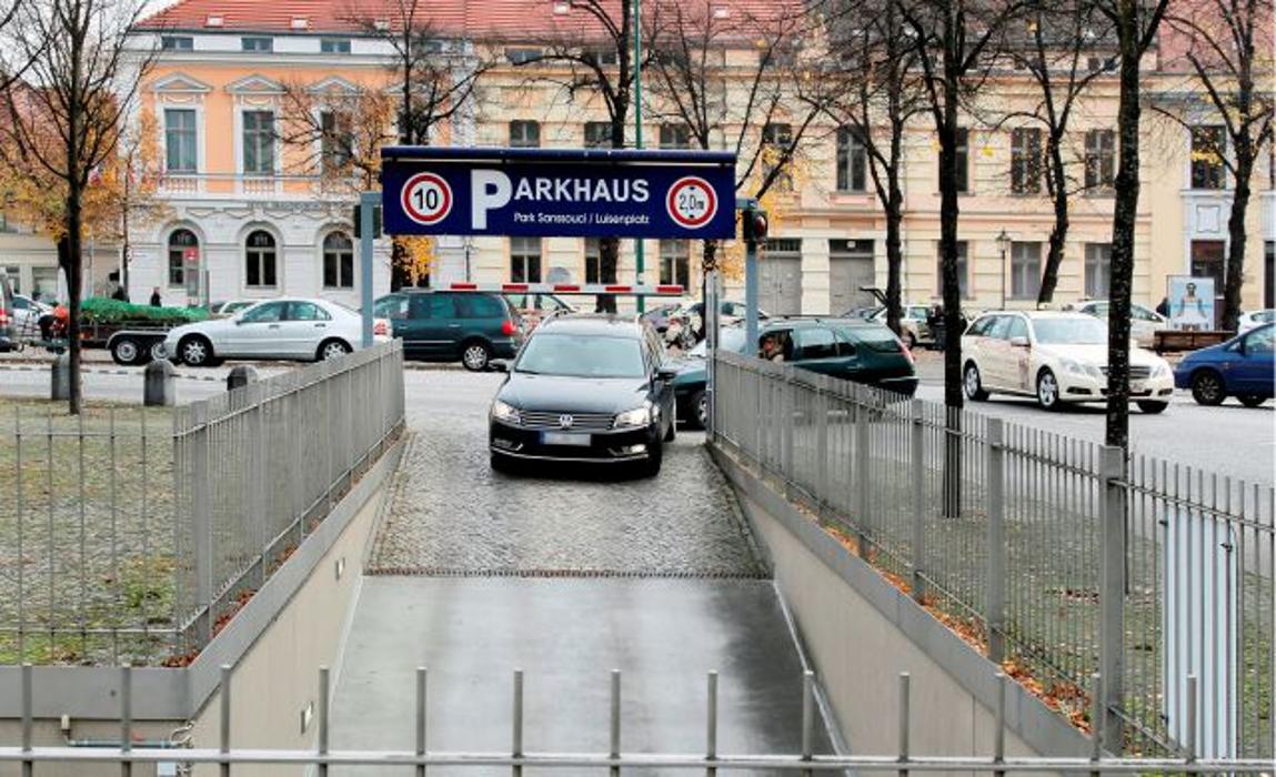 CONTIPARK Tiefgarage Luisenplatz, Luisenplatz in Potsdam