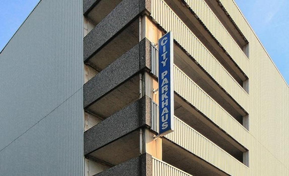 CONTIPARK Parkhaus City, Unterstraße in Duisburg