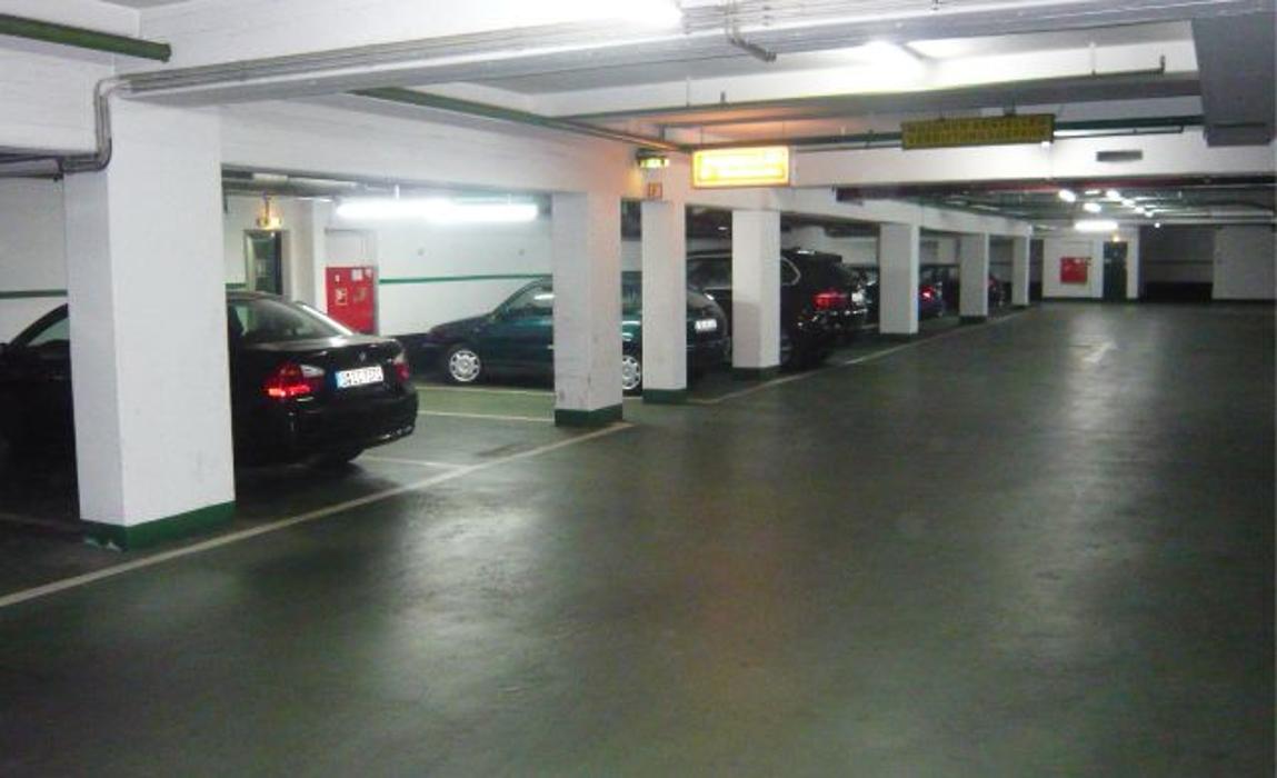 CONTIPARK Parkhaus Uhland-/Kant-/Fasanenstraße (UKF), Uhlandstraße in Berlin