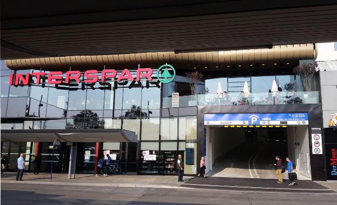 CONTIPARK Parkhaus Interspar Floridsdorf, Franz Jonas Platz in Wien