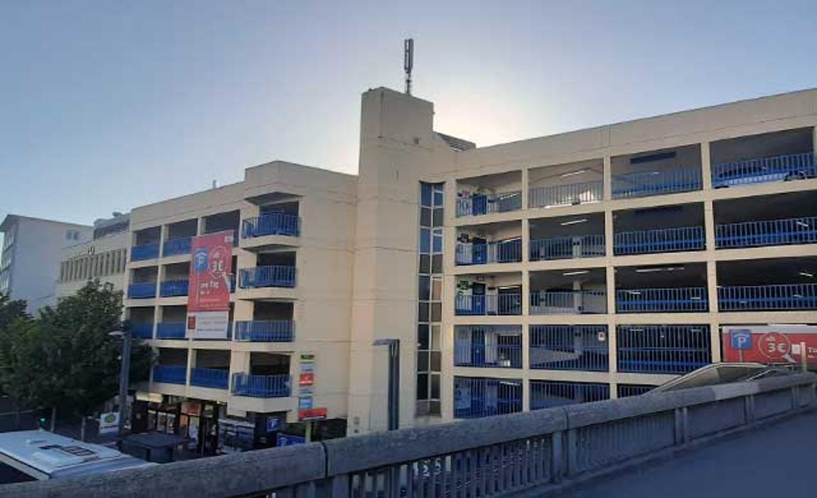 DB BahnPark Parkhaus Bahnhof Wilhelmsplatz P1-3 Stuttgart-Bad Cannstatt, Eisenbahnstraße in Stuttgart