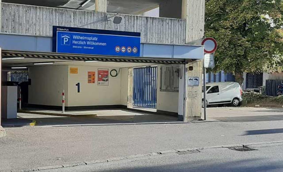 DB BahnPark Parkhaus Bahnhof Wilhelmsplatz P1-3 Stuttgart-Bad Cannstatt, Eisenbahnstraße in Stuttgart