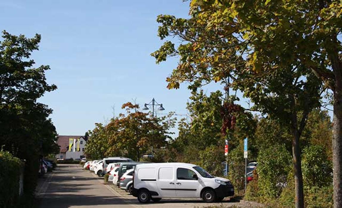DB BahnPark Parkplatz Bahnhofstraße P1, Bahnhofstraße in Ehningen