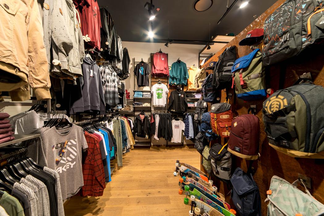 Blue Tomato Shop Linz, Plus-Kauf-Straße in Pasching