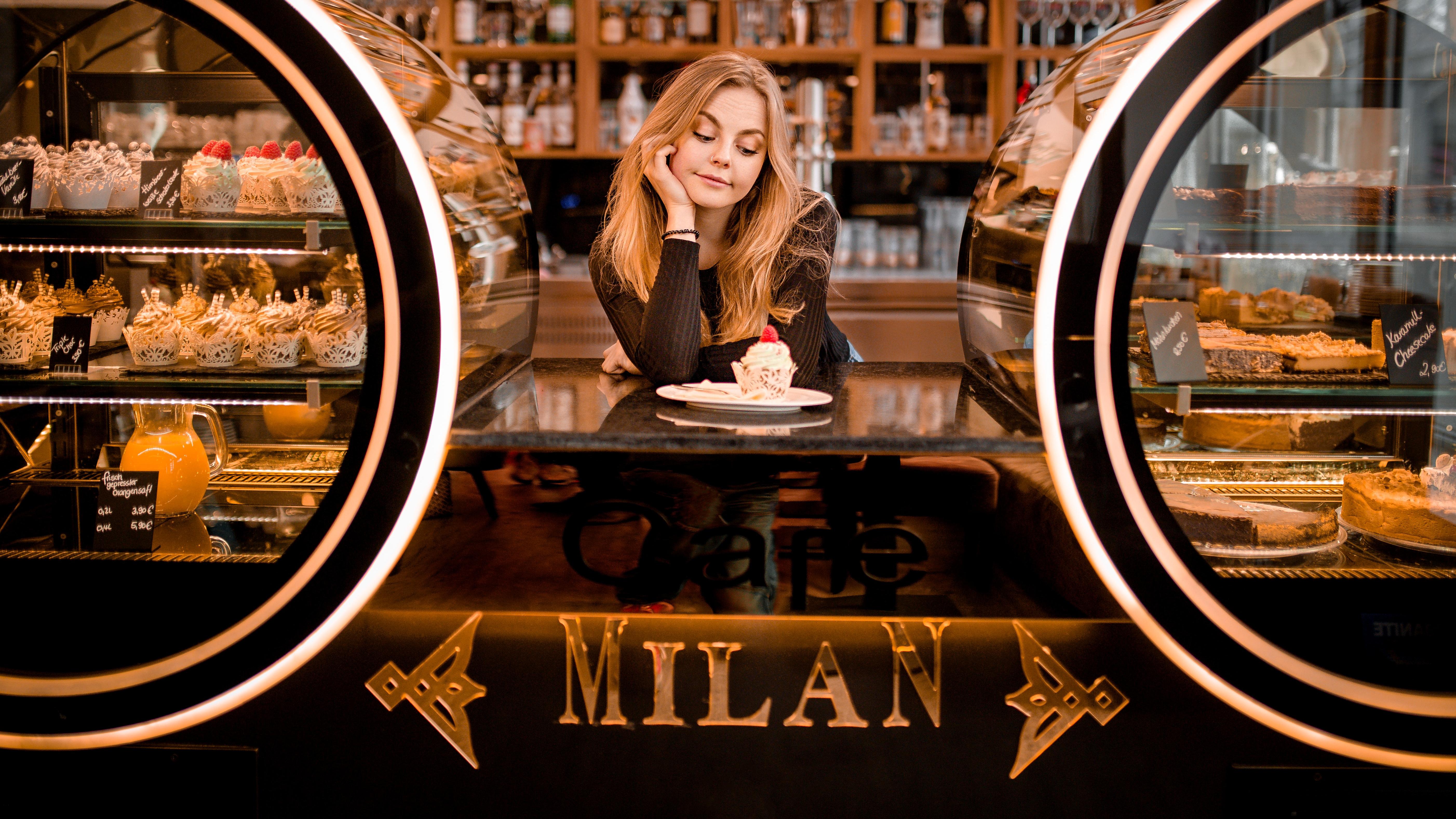 Café Milan Dresden, Sankt Petersburger Straße in Dresden