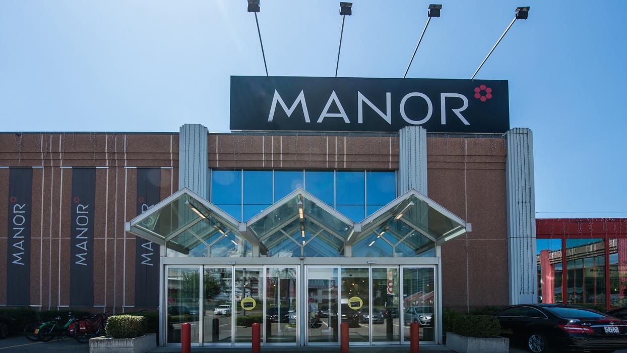 MANOR Hinwil, Wässeristrasse in Hinwil