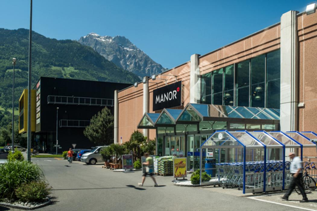 MANOR Affoltern, Obfelderstrasse in Affoltern am Albis