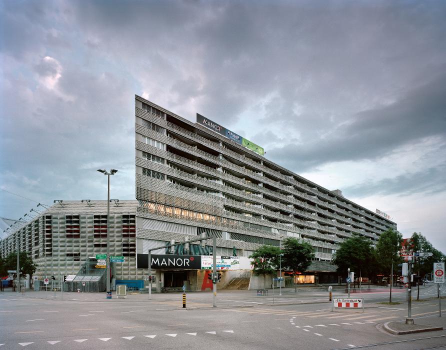 MANOR Basel St. Jakob, Sankt Jakobs-Strasse in Basel