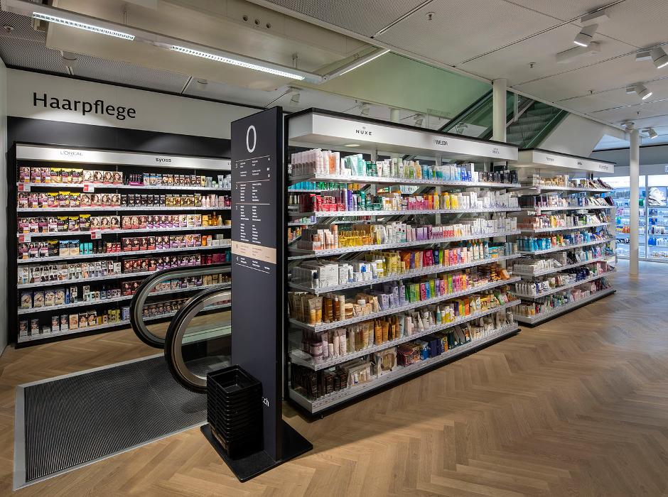 MANOR Zug, Bundesplatz in Zug