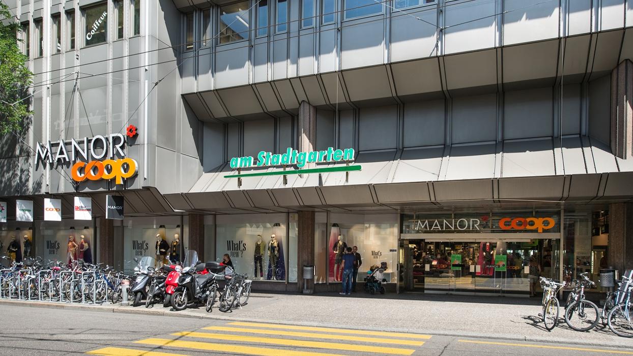 MANOR Winterthur, Bankstrasse in Winterthur