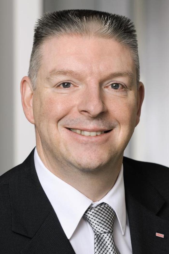 ERGO Versicherung Frank Fuhrmann, Krummenseer Straße in Berlin