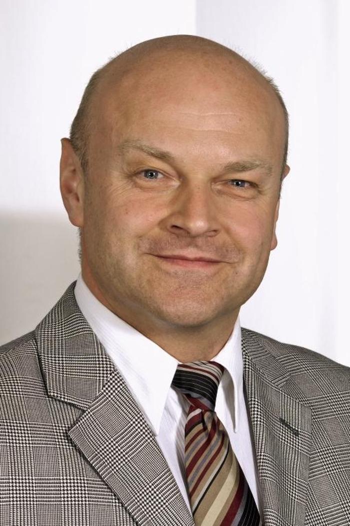 ERGO Versicherung Karlheinz Pfenning, Hauptstraße in Kürnach