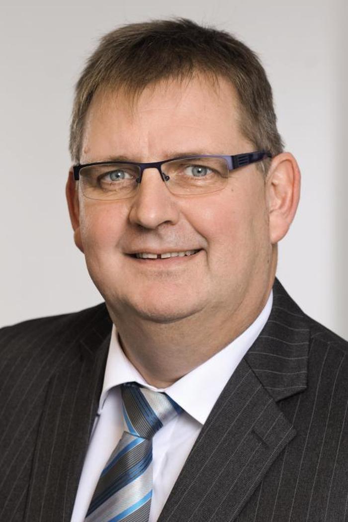 ERGO Versicherung Andreas Pohl, Uslarer Straße in Wesertal