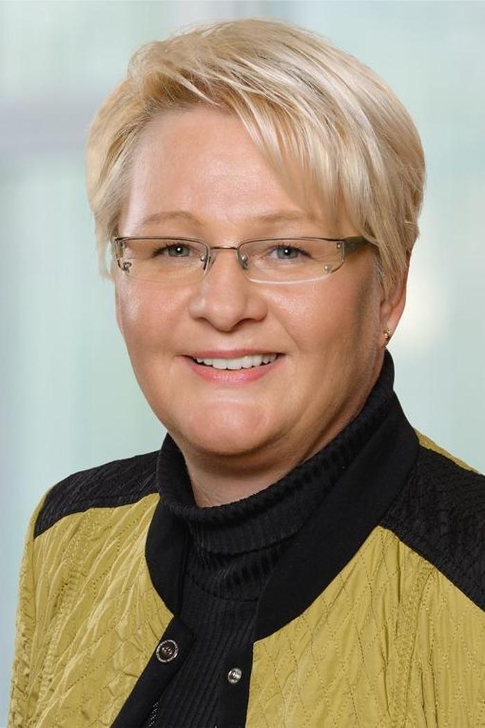 ERGO Versicherung Ina Lorenz, Feldstraße in Mönchengladbach