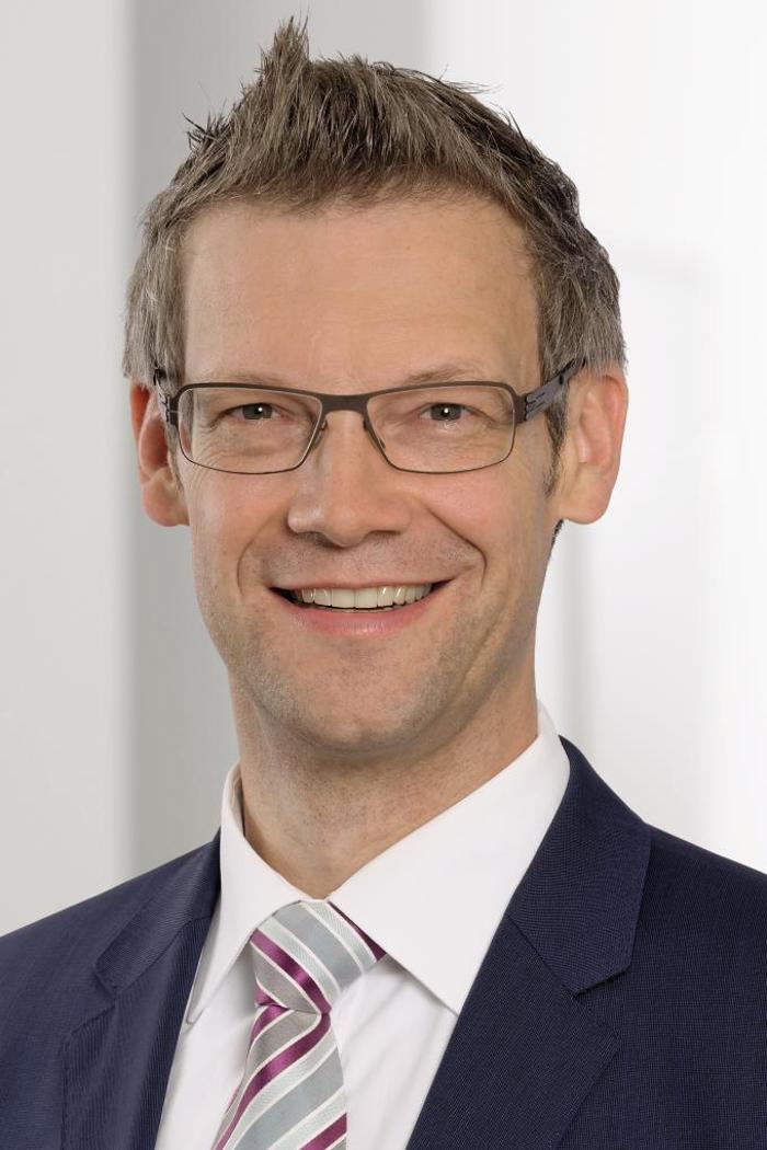 ERGO Versicherung Thomas Schmidt, Kirchstraße in Vogt