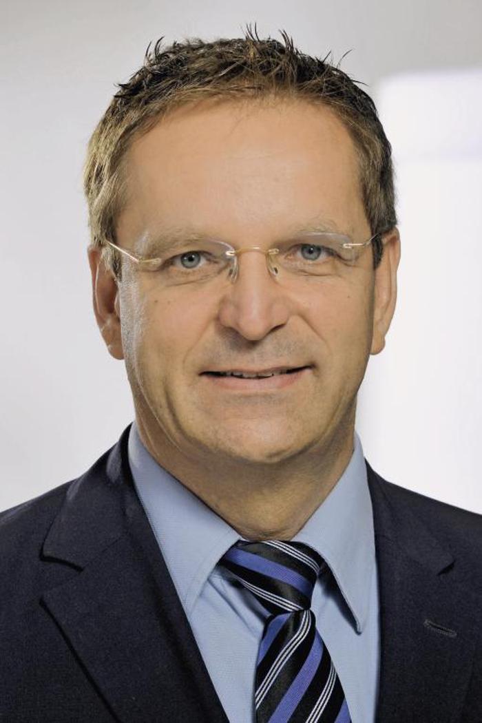 ERGO Versicherung Richard Huber, Turnstraße in Garching an der Alz