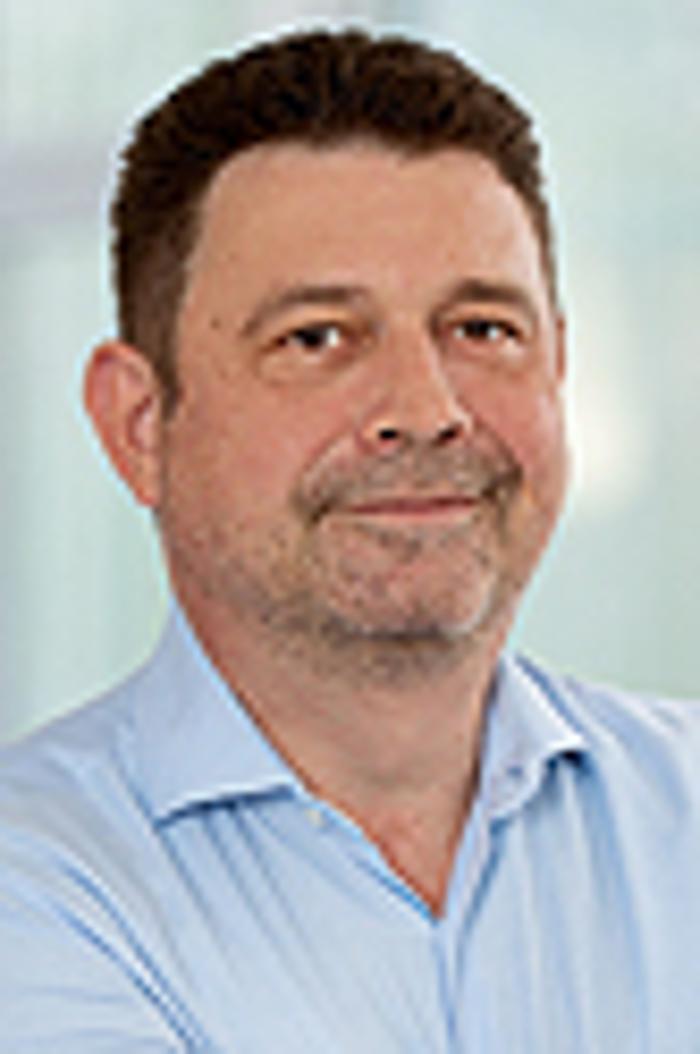 ERGO Versicherung Henrik Müller, Dresdner Straße in Freital