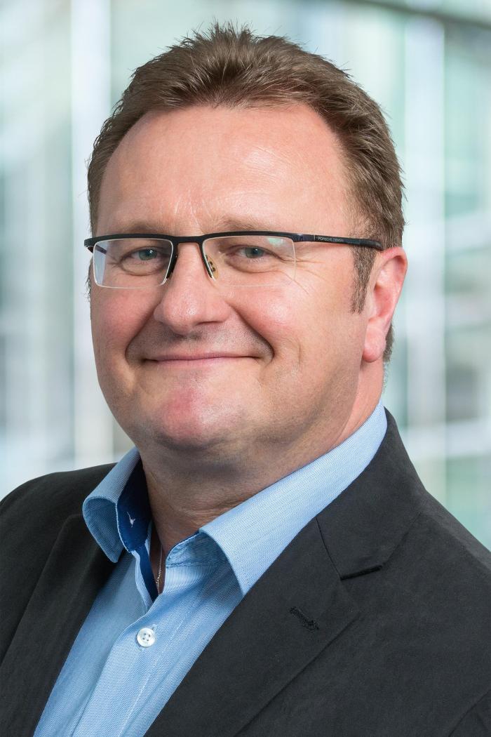 ERGO Versicherung Peter Fiedler, Max-Planck-Straße in Straubing