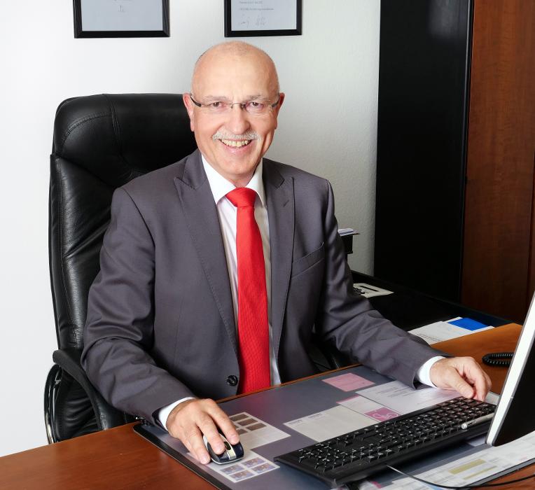 ERGO Versicherung Norbert Siepak, Marktstraße in Gerolzhofen