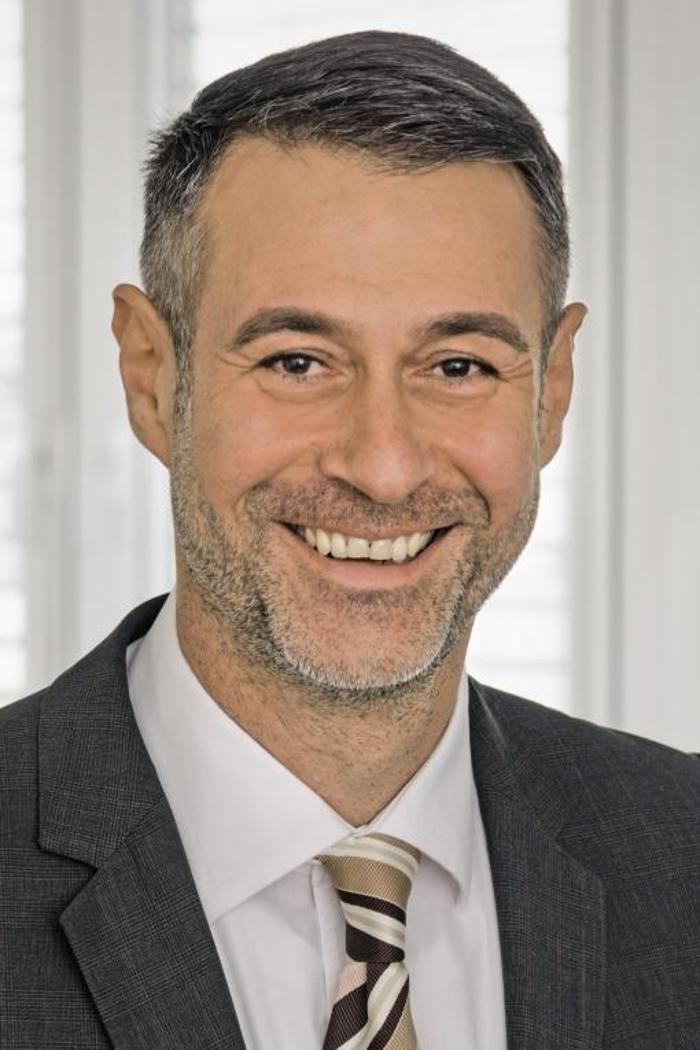 ERGO Versicherung Cengiz Soergel, Ingendorfer Weg in Köln