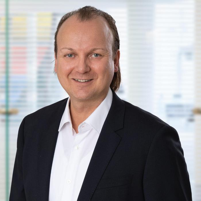 ERGO Versicherung Markus Schlösser, Hatzfeldstraße in Köln