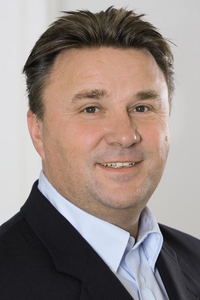 ERGO Versicherung Frank Skrodolies, Markt in Würselen