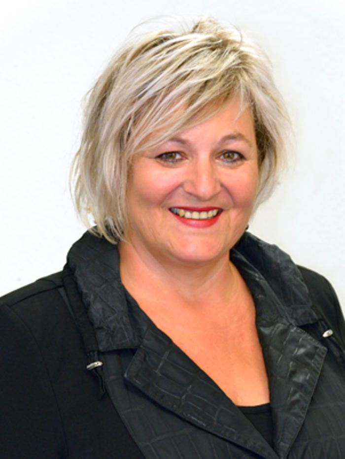 ERGO Versicherung Christina Lange, Am Sportplatz in Tautenhain