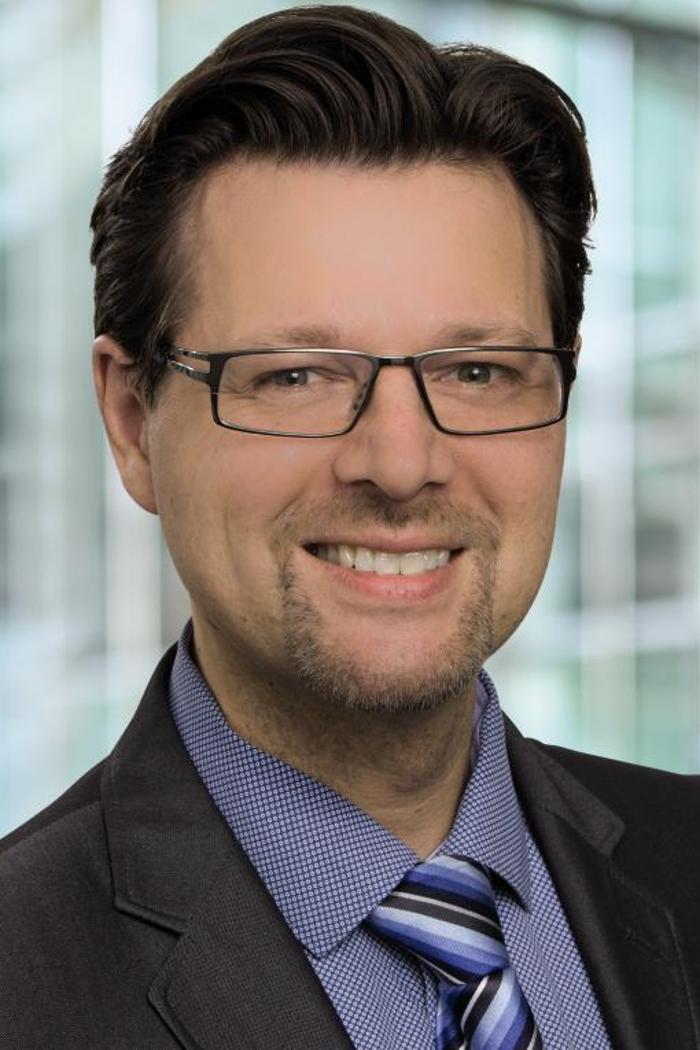 ERGO Versicherung Martin Peter Christjani, Bahnhofstraße in Brachbach