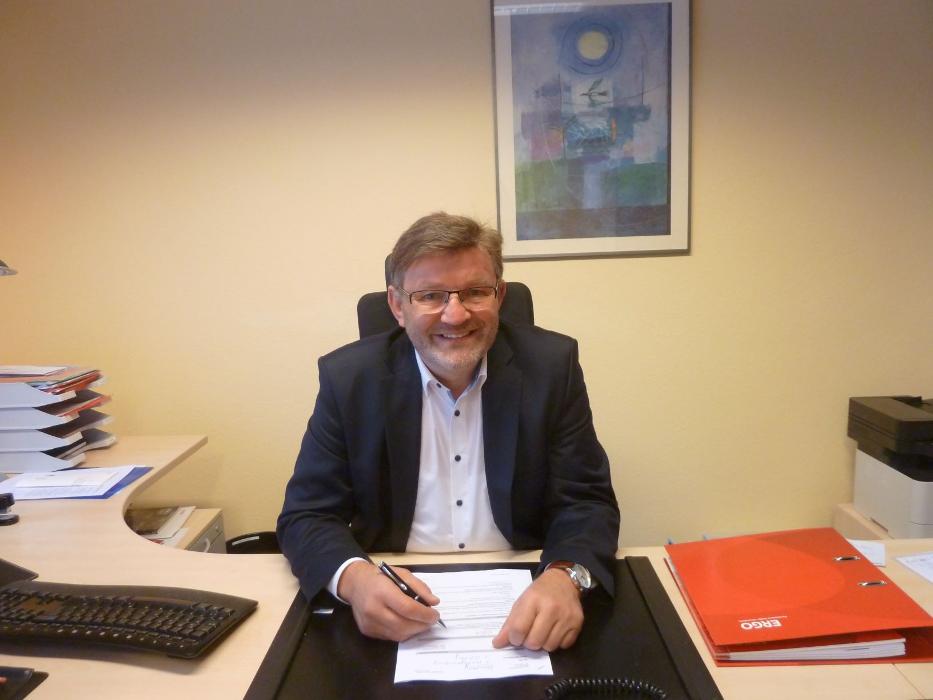 ERGO Versicherung Egon Kaiser, Alter Postweg in Uplengen