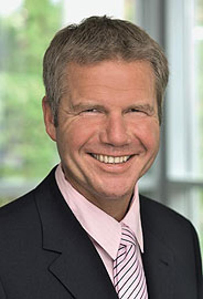 ERGO Versicherung Rudolf Adena, Pasewalker Straße in Norden