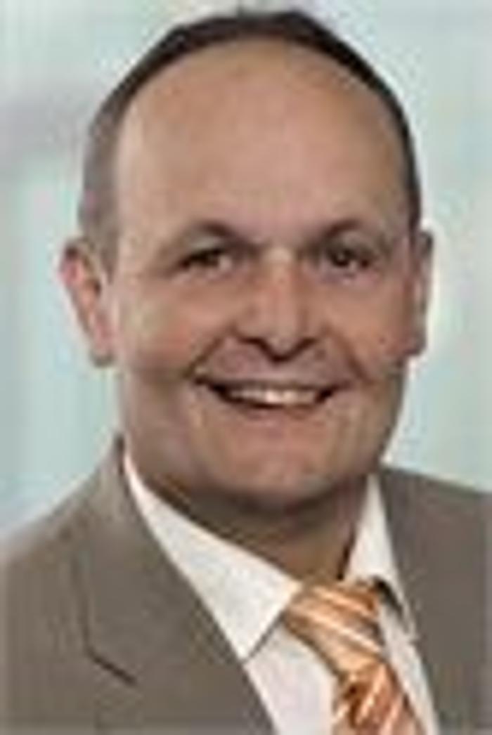 ERGO Versicherung Jürgen Petry, Dorfstraße in Schmelz