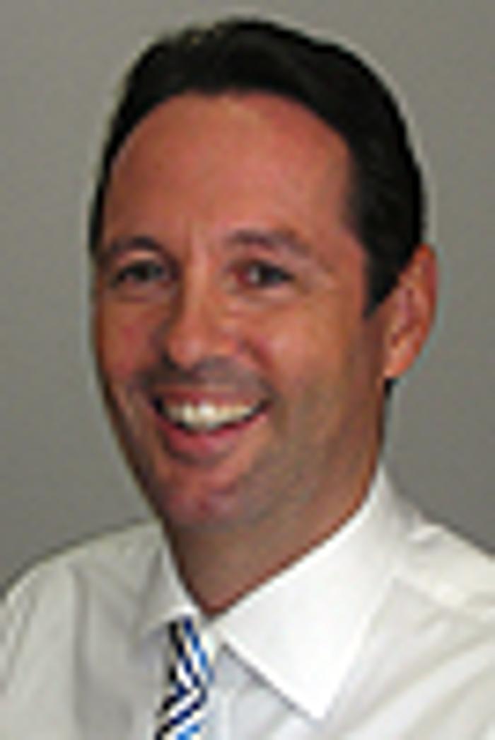 ERGO Versicherung Markus Köb, Bahnhofstraße in Wallersdorf