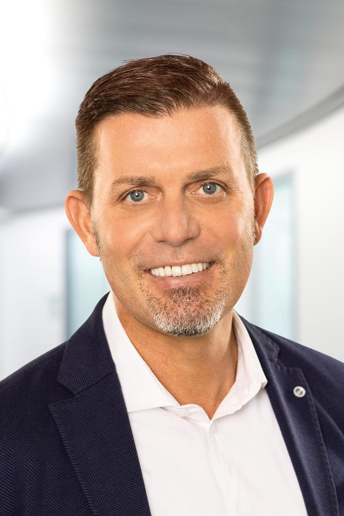 ERGO Versicherungsbüro Sascha Rosenke, Bahnhofstraße in Achim