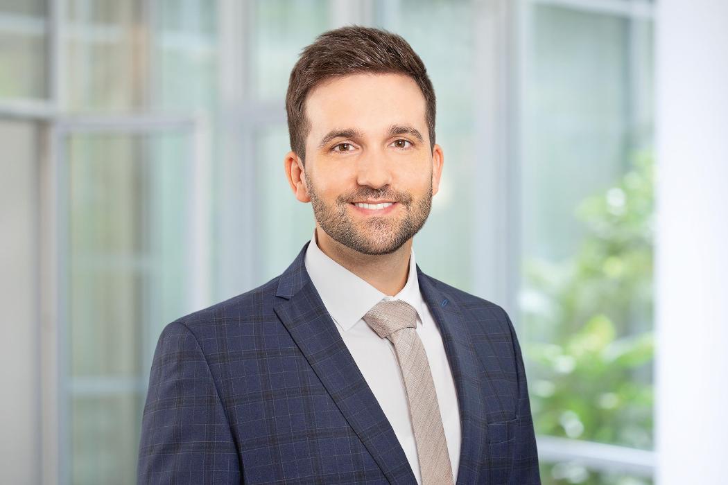 ERGO Versicherung Patrick Bienefeld, Hermannstraße in Neuss