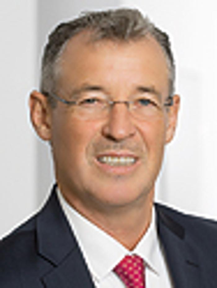 ERGO Versicherungsbüro Grabinger, Adolf-Kolping-Platz in Schwandorf