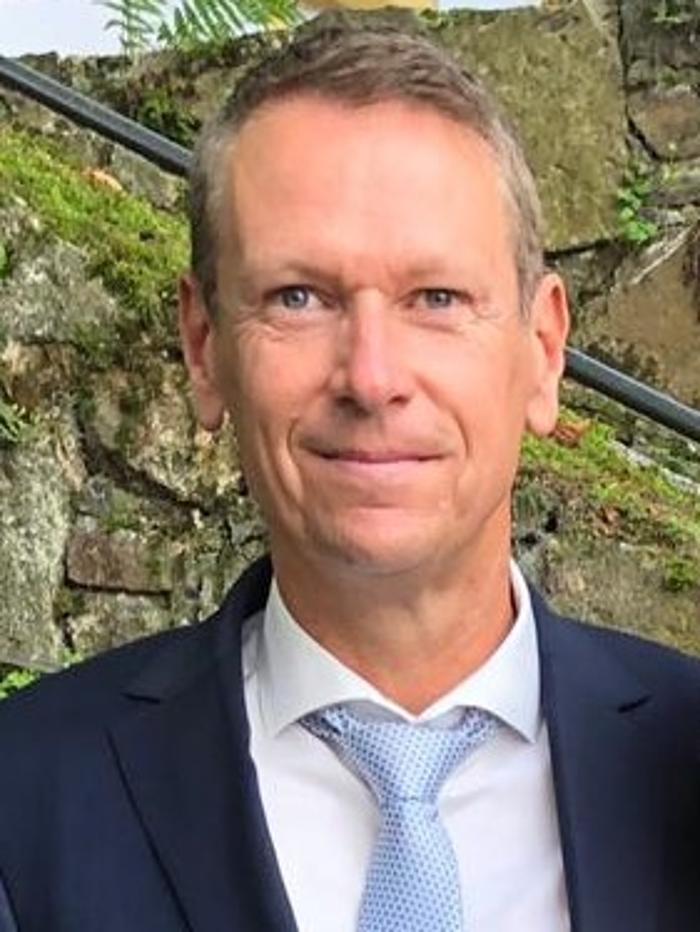 ERGO Versicherung Volker Hoffmann, Bahnhofstraße in Pocking