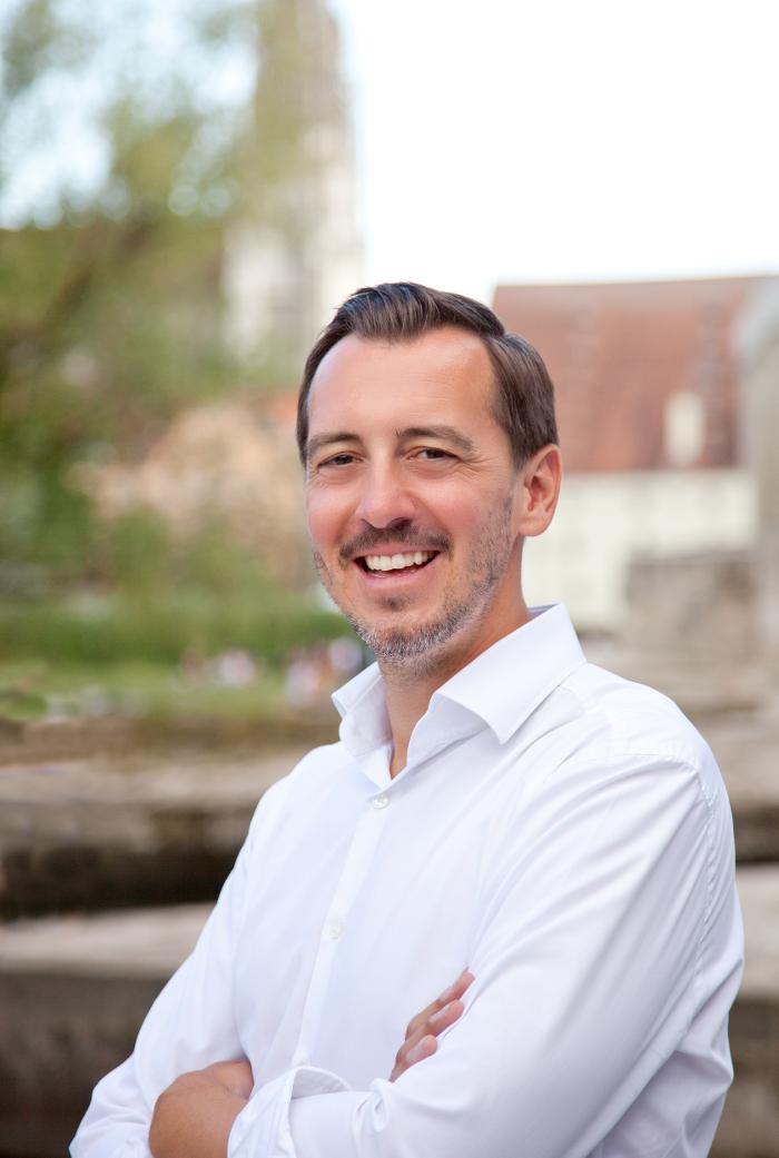 ERGO Versicherung Sebastian Dietz, Prüfeninger Straße in Regensburg